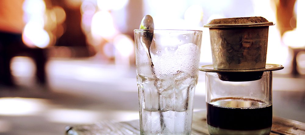 Cách pha cà phê chồn bằng phin