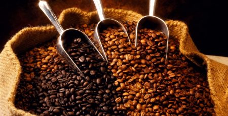 Pha trộn cà phê sẽ đem lại hương vị cà phê mới lạ.